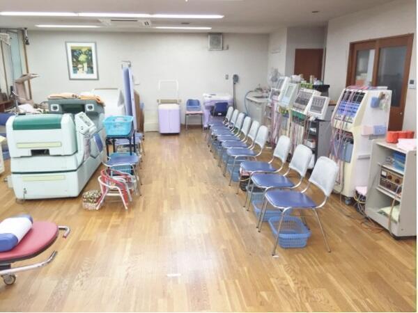 たまメディカルリハビリテーションクリニック（パート）の看護師求人メイン写真2