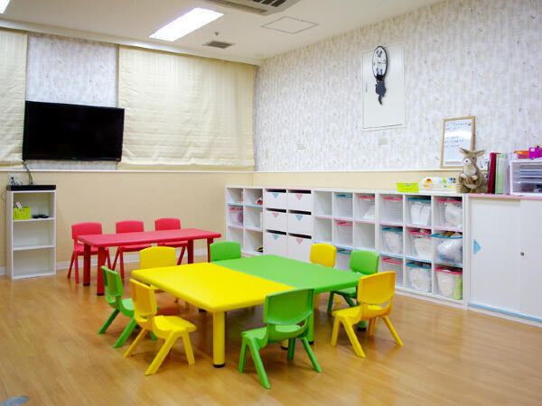  医療法人 知邑舎　岩倉病院　院内保育所カッツェン（パート）の保育士求人の写真