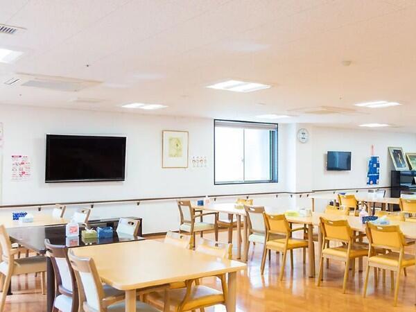 介護付き有料老人ホーム ウィズホスピタル千葉白井（常勤）の看護師求人メイン写真3