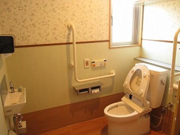 有料老人ホーム 里の家あけぼの（パート）の介護職求人メイン写真4