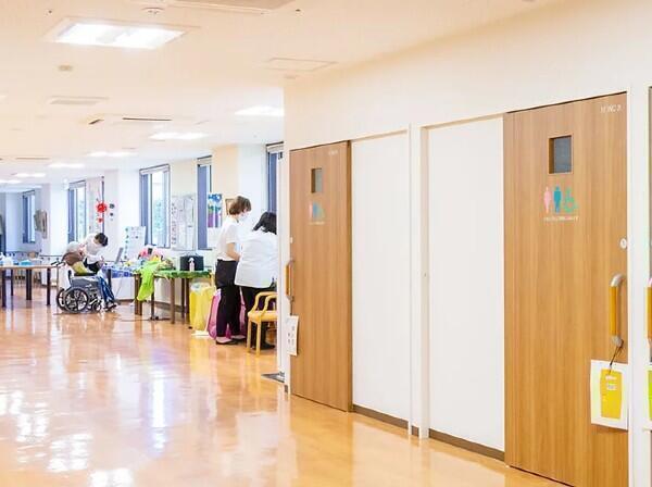 介護付き有料老人ホーム ウィズホスピタル千葉白井（常勤）の介護職求人メイン写真2