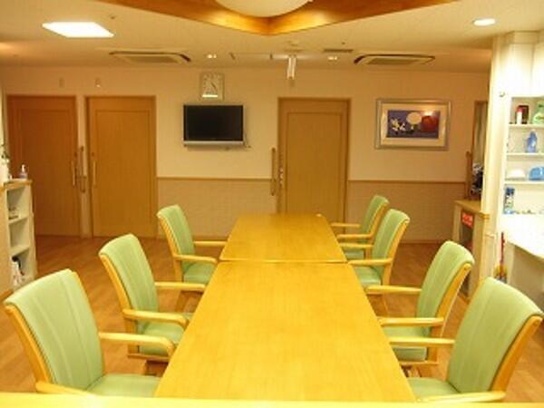 有料老人ホーム 里の家あけぼの（パート）の介護職求人メイン写真3