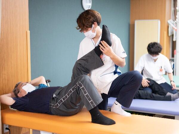 デイサービス コミュニティガーデン東京アネックス別館（常勤）の理学療法士求人メイン写真2