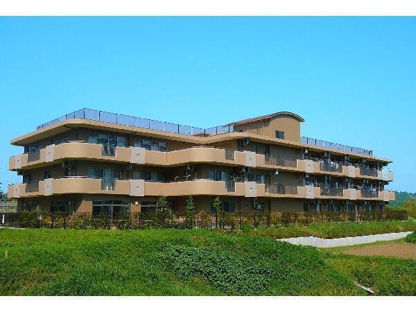 養護老人ホーム　富岡ホーム（パート）の介護福祉士求人メイン写真2