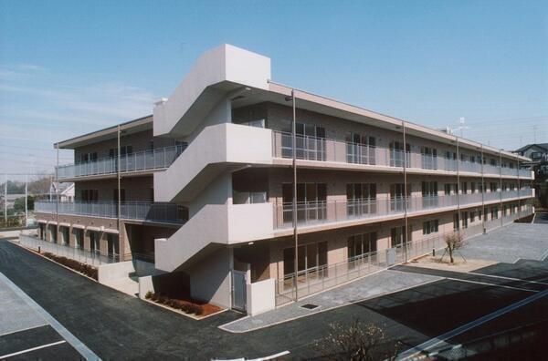 介護老人保健施設 千の星・よこはま（常勤）の介護福祉士求人の写真