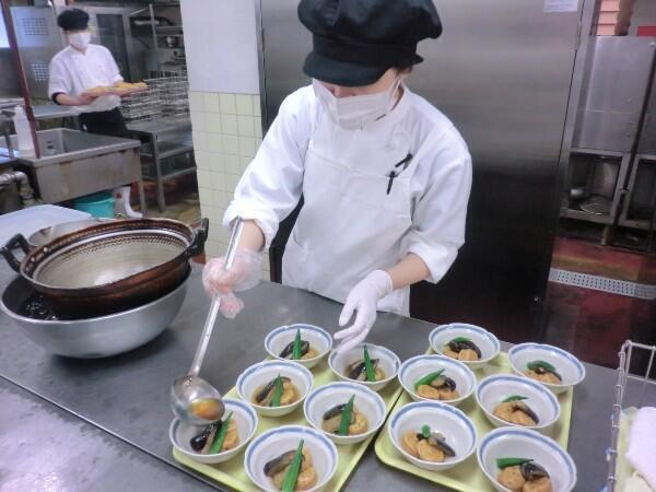 加須市の福祉施設（厨房/パート）の調理補助求人メイン写真1