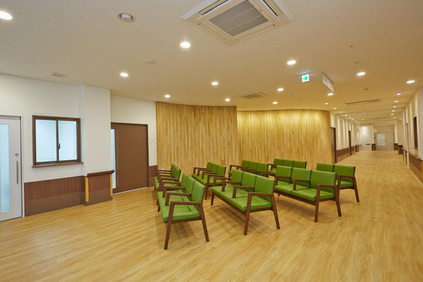 青梅成木台病院（常勤）の介護職求人メイン写真2