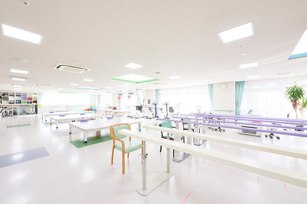 花はたリハビリテーション病院（常勤）の作業療法士求人メイン写真2