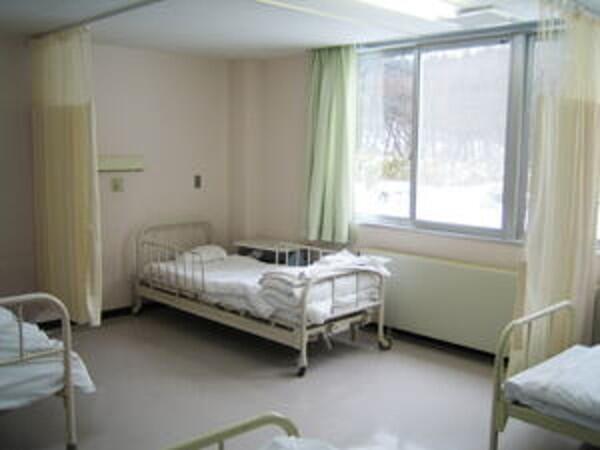 秋田東病院（常勤）の介護職求人メイン写真3