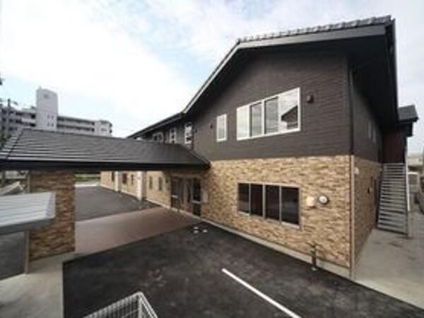 介護付有料老人ホーム サンケアはんだ（パート）の介護職求人の写真