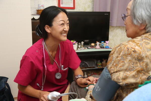 学研ココファン・ナーシング市川（正社員）の看護師求人メイン写真2