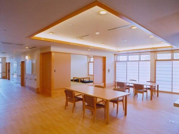 特別養護老人ホーム 談話館（パート）の介護福祉士求人メイン写真4