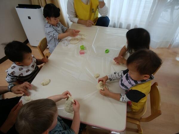 キングダムキッズ 磯路（正社員）の保育士求人メイン写真2