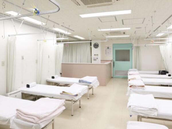 稲穂会病院（病棟/常勤）の介護職求人メイン写真3