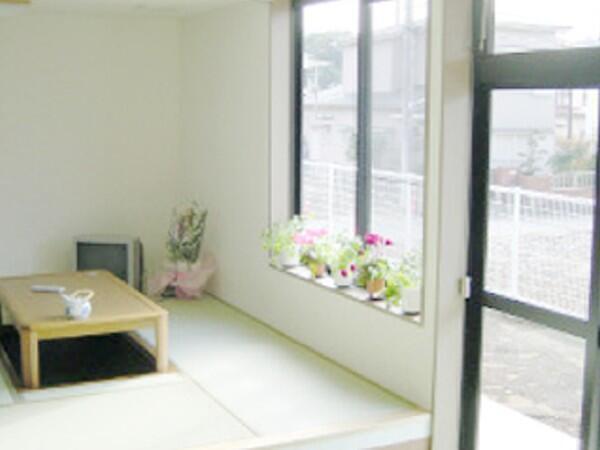 グループホームそば（常勤）の介護福祉士求人メイン写真2