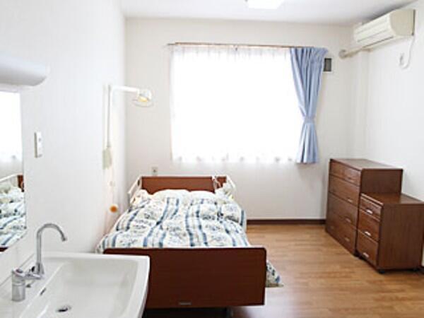 介護付有料老人ホーム 永遠の郷（常勤）の介護職求人メイン写真3