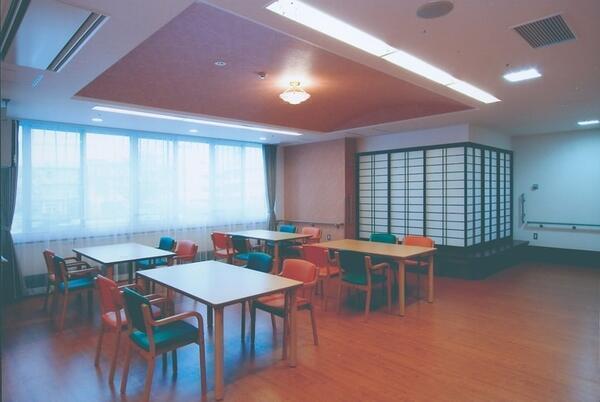 介護老人保健施設 ゆりの木（パート）の介護職求人メイン写真3