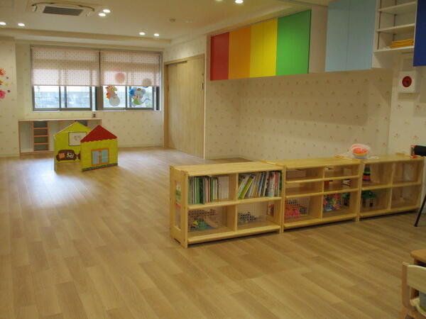 小規模認可保育園 にじの森保育園苦楽園口（常勤）の保育士求人メイン写真2