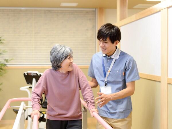 介護付有料老人ホーム はなことば新横浜（パート）の准看護師求人メイン写真4