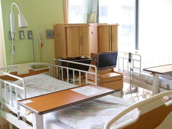 下北沢病院（常勤）の看護助手求人メイン写真4