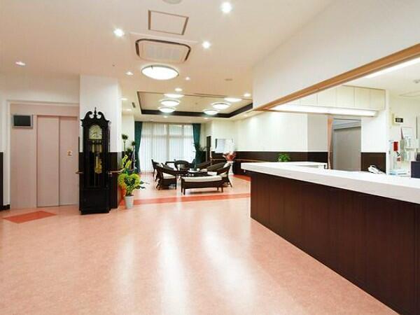 サービス付き高齢者向け住宅 ファムール東生駒（夜勤専従/パート）の介護職求人メイン写真2