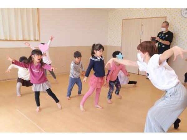 天才キッズクラブ 楽学館保育園（常勤）の保育士求人メイン写真4