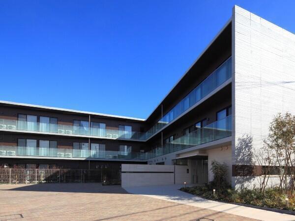 介護付有料老人ホーム チャーム石神井台(常勤)の准看護師求人の写真