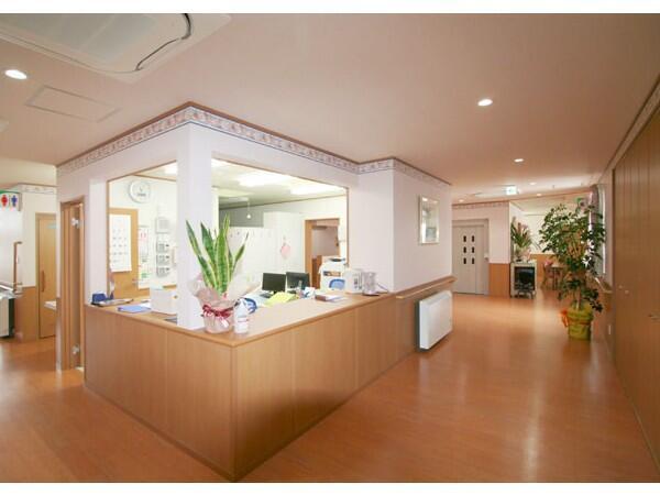 住宅型有料老人ホーム 青い鳥ハッピーホーム（夜勤専従/常勤）の介護福祉士求人の写真