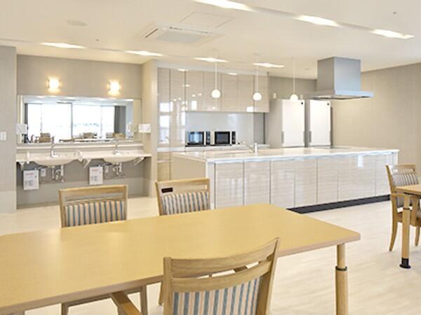 特別養護老人ホーム成島苑（パート）の介護福祉士求人メイン写真3