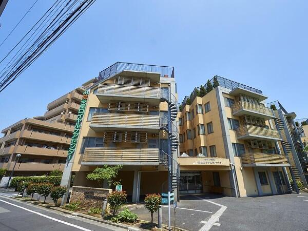 介護老人保健施設 お花茶屋ロイヤルケアセンター（常勤）の介護福祉士求人の写真