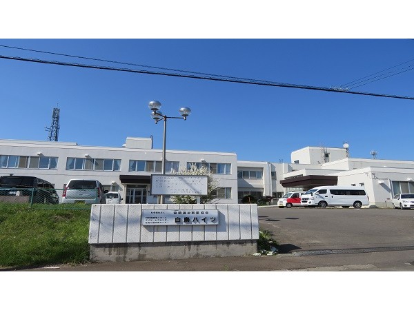 特別養護老人ホーム 白鳥ハイツ（準職員/常勤）の介護福祉士求人メイン写真2