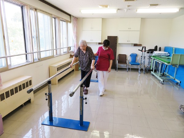 特別養護老人ホーム 白鳥ハイツ（準職員/常勤）の介護福祉士求人の写真