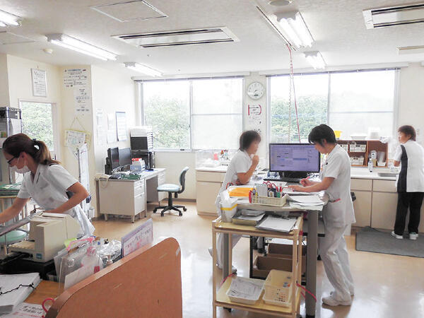医療法人博愛会 京都病院（病棟/常勤）の看護師求人メイン写真2