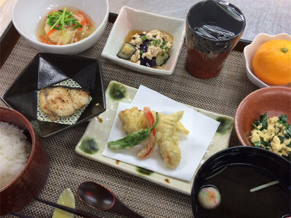 (株)クックサービス 伊賀市の産婦人科（厨房/正社員）の調理師/調理員求人メイン写真5