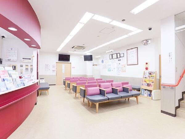 ハーモニークリニック（パート：診療アシスタント兼ドライバー）の医療事務求人の写真