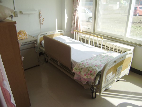 特別養護老人ホーム 白鳥ハイツ（常勤）の介護職求人メイン写真4