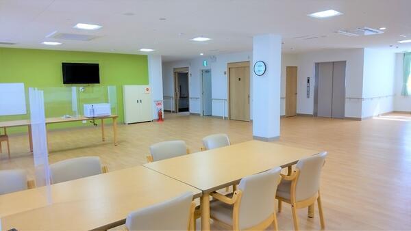 サービス付き高齢者向け住宅夢眠いちのみやにし（常勤）の介護福祉士求人メイン写真2