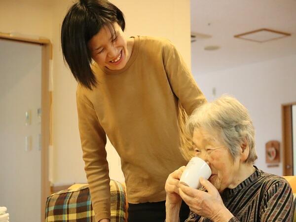 特別養護老人ホーム羽衣の園（パート）の介護職求人メイン写真2