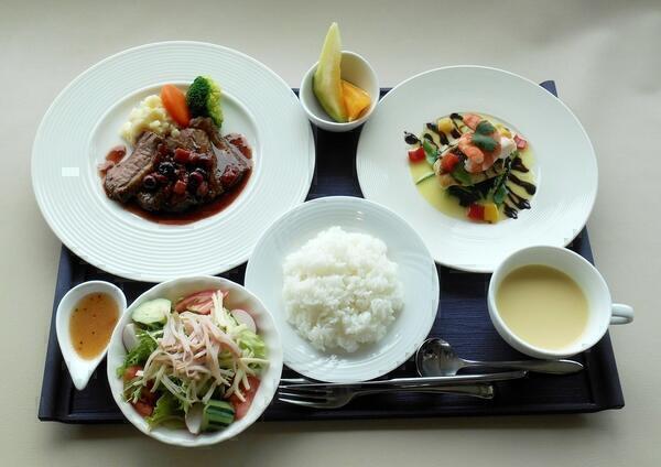 (株)クックサービス 伊賀市の産婦人科（厨房/正社員）の調理師/調理員求人メイン写真3