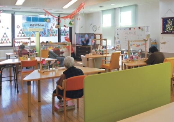 介護老人保健施設ナーシングセンター八幡（常勤）の介護福祉士求人メイン写真4