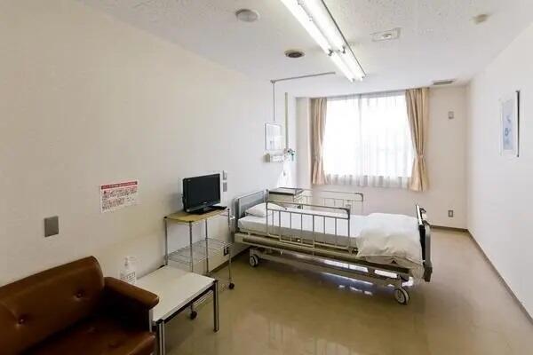 緑水会病院（常勤）の看護助手求人メイン写真3