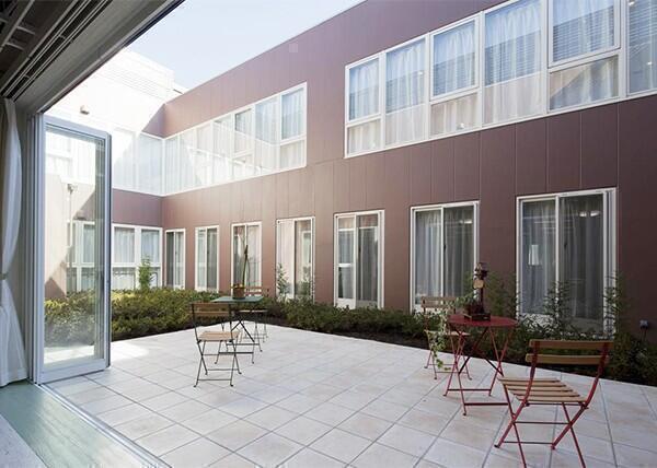 介護老人保健施設 葵の園・佐倉（常勤）の介護福祉士求人の写真