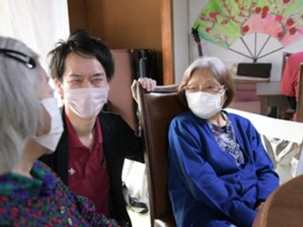 宿泊対応小規模デイサービスいこい家 和田町（常勤）の介護福祉士求人メイン写真2