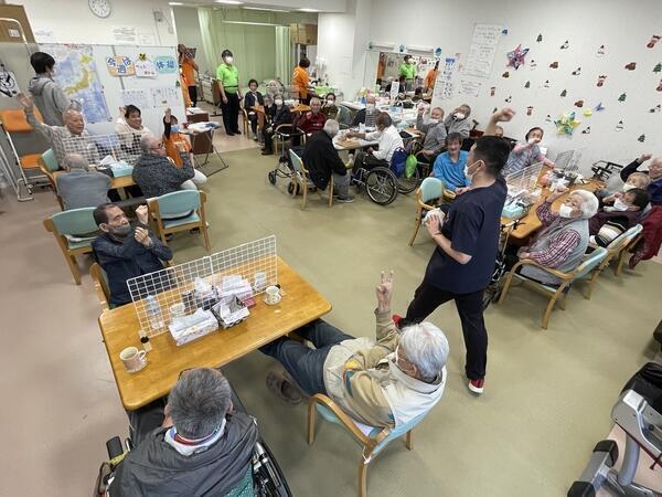 リハビリデイサービス 大きな手 鶴見橋（常勤）の柔道整復師求人メイン写真3