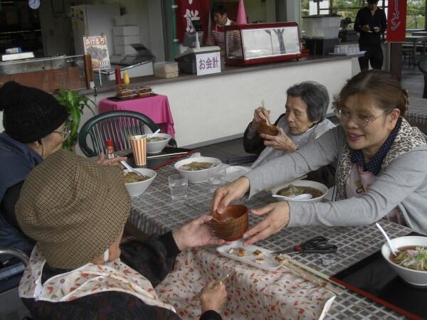 有料老人ホームラプト（パート）の介護職求人メイン写真2