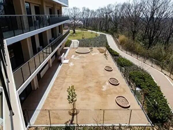 介護型ケアハウスソラーレ（常勤）の介護職求人メイン写真3