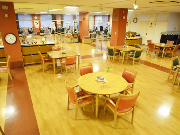 介護老人保健施設　サン（常勤）の介護職求人メイン写真3