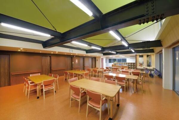 デイサービスセンターなかとみロイヤルの園（常勤）の介護職求人メイン写真3