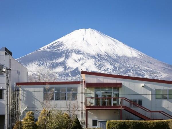 富士山麓病院 介護医療院（常勤）の看護師求人メイン写真1
