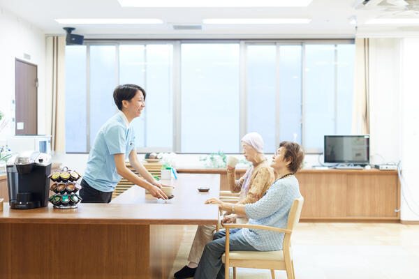 サービス付き高齢者向け住宅 ライフェル駒川（契約社員）の介護職求人メイン写真2